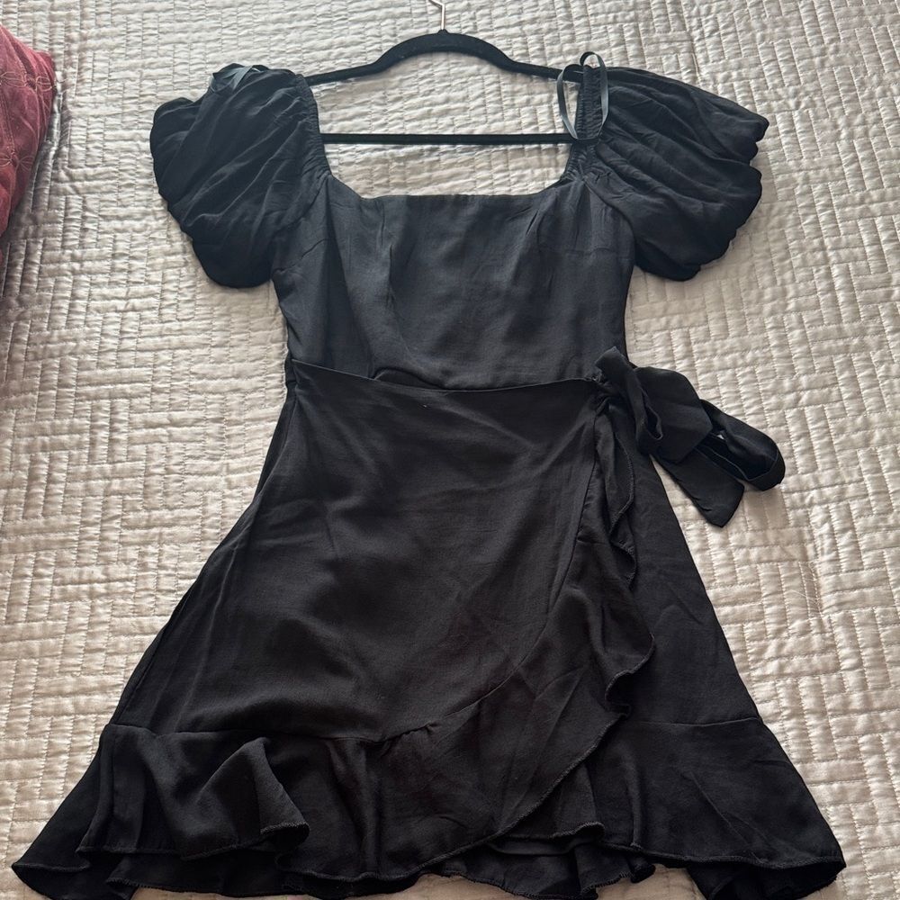 Trixxi Black Puff Sleeve Mini Dress